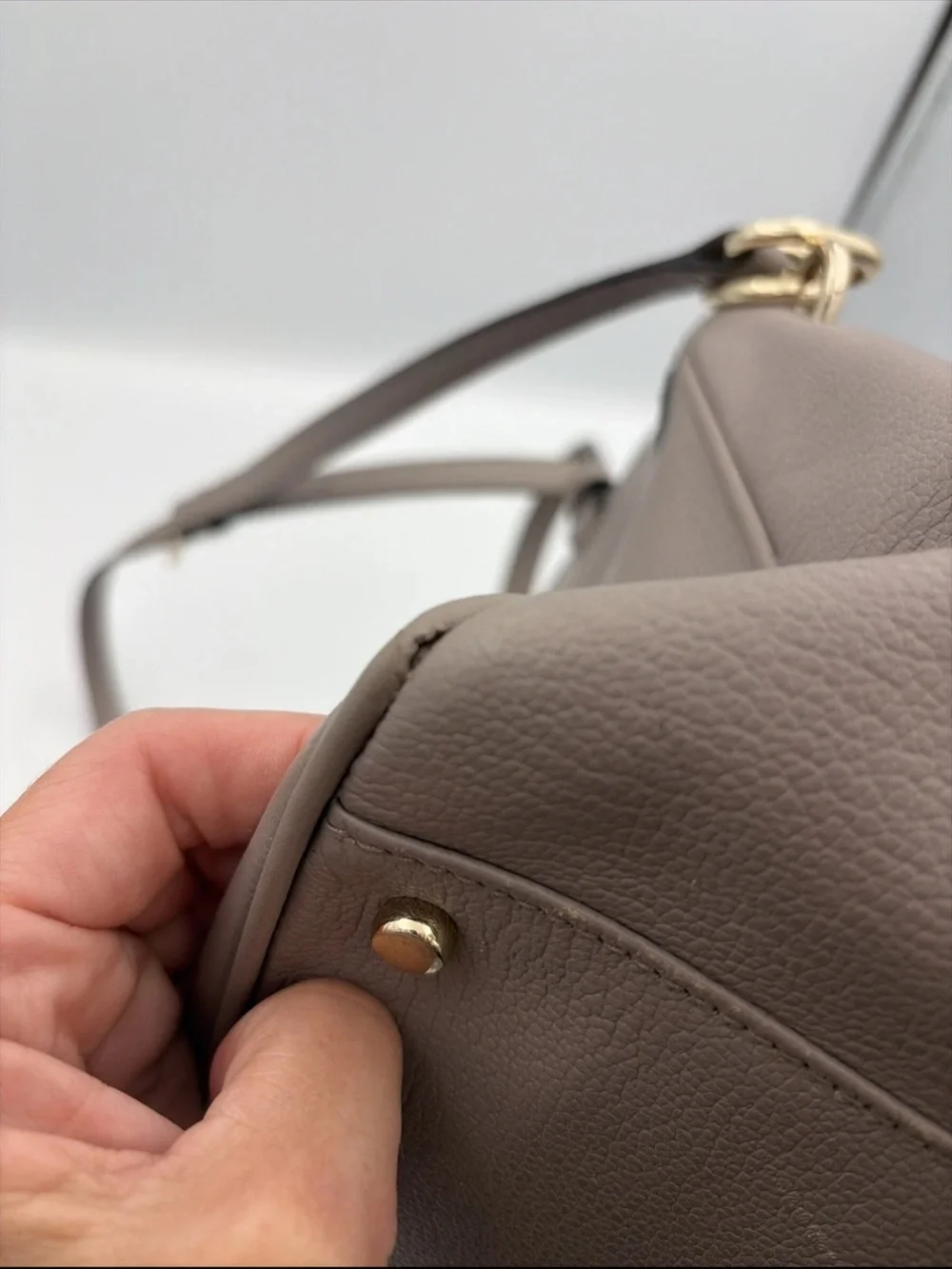 kate spade Rea Robinson Lane Taupe pebbled Leather Satchel with Gold Hardware